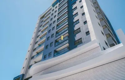Apartamento 2 suites com vista mar, área de lazer completa, no centro.