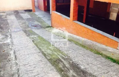 Casa de 700m² com 4 dormitórios e 6 vagas de garagem, por r$ 1.500.000,00 no parque maria helena -