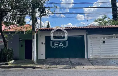 Casa com 3 quartos para alugar na Rua Bartolomeu Feio, 331, Vila Cordeiro, São Paulo