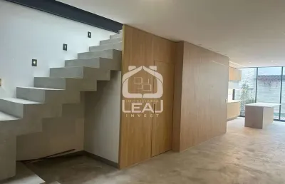 Casa/sobrado à venda no campo belo, 180 m², 3 suítes, lavabo, 2 vagas e piscina por r$1.780.000,00