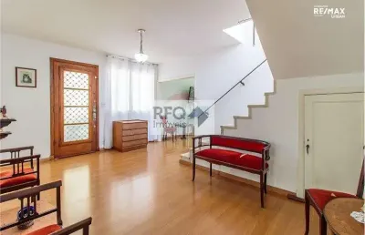 Casa com 3 dormitórios para a venda na região do jardim da gloria !!