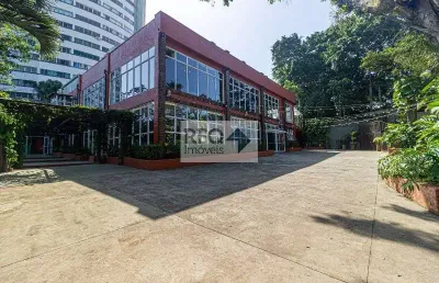Não perca a oportunidade de garantir esse espaço único e promissor para realizar o seu evento ou iniciar o seu negócio dos sonhos.