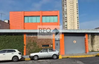 Espaço comercial amplo e versátil, ideal para a sua empresa! com 3 andares bem distribuídos
