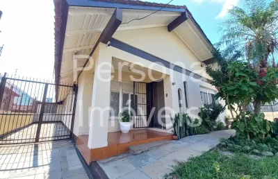 Excelente casa na rua saudável – medianeira – porto alegre - rs
