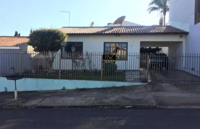 Ampla residência com edícula e garagem na vila dalva!