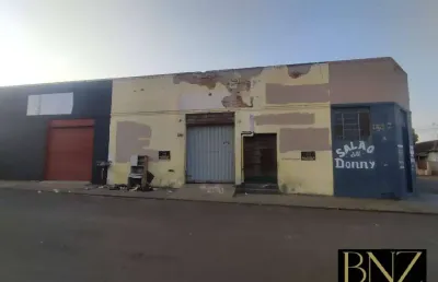 Barracão próxima a maracanã a venda na vila bernardes