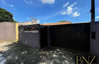 Casa espaçosa com 3 quartos no conjunto ulisses guimarães