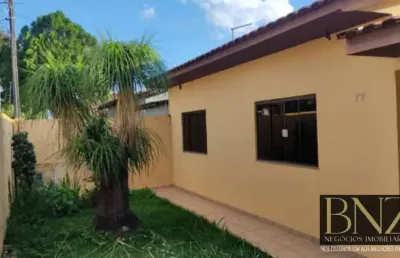 Viva o sonho: casa de 2 dormitórios com suíte master, churrasqueira e mais!