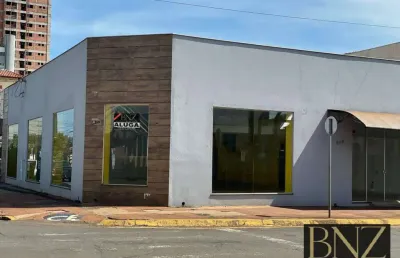 Imóvel comercial: espaço flexível de 280m² no centro da cidade