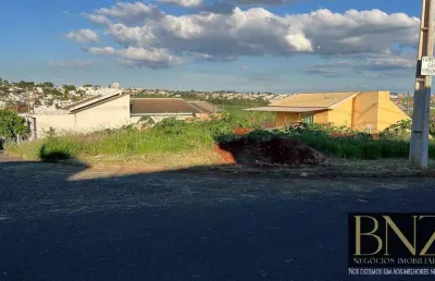 Terreno de esquina na melhor rua do jardim novo centauro