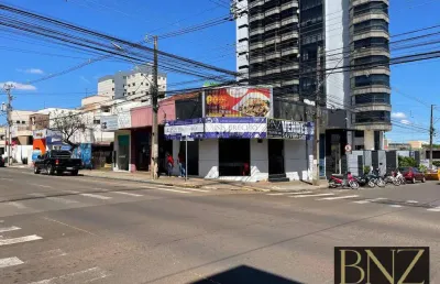 Oportunidade excepcional no centro: propriedade residencial e comercial.