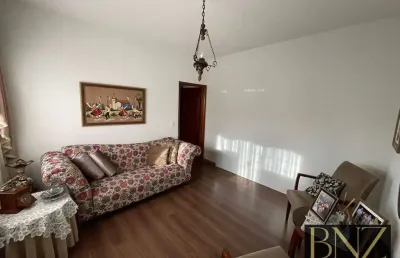 Sala comercial para locação na esquina da avenida arapongas