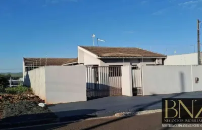 Casa com 3 quartos à venda no Jardim Interlagos, Arapongas 