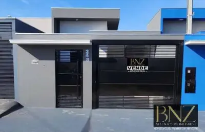 Casa de 3 quartos com suíte  à venda no jardim interlagos