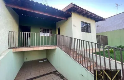 Encante-se com esta casa com edícula para venda no jardim san raphael