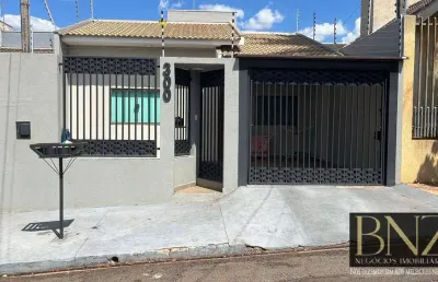 Casa a venda no jardim casa grande com 3 dormitorios.