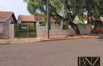 Casa com 3 quartos para alugar no Casa Família Arapongas II, Arapongas 
