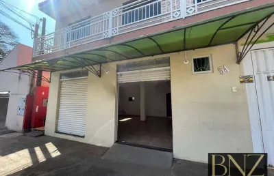 Sala comercial com 1 sala para alugar na Vila Triângulo, Arapongas 