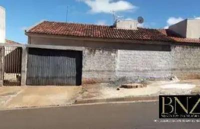 Casa com 3 quartos à venda no Jardim Interlagos, Arapongas 