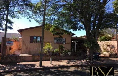 Casa com 4 quartos à venda no Jardim Panorama, Arapongas 