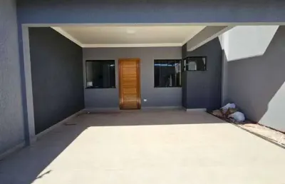 Casa nova em fase de acabamento no vale das perobas