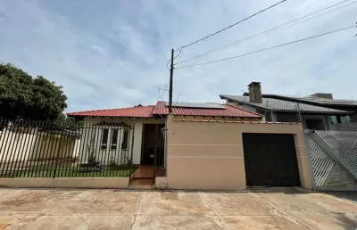 Casa com 3 quartos à venda na Travessa Indianópolis, 25, Zona 08, Maringá
