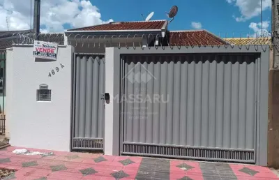 Casa com 3 quartos à venda na Rua Pioneiro Paschoal Locatelli, 469, Loteamento Madrid, Maringá
