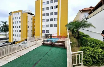 Apartamento com 3 quartos à venda na Rua Morro do Clemente, 80, Vila Carmosina, São Paulo