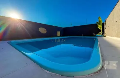 Sobrado com 4 dormitórios e piscina exclusiva em guaratuba - bairro brejatuba