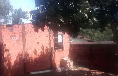 Casa com 2 quartos à venda na Rua Nelson de Godoy Pereira, 229, Residencial Veneza, Londrina