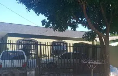Casa com 3 quartos à venda na Rua Parnaiba, 34, Jardim Água da Aliança, Cambé