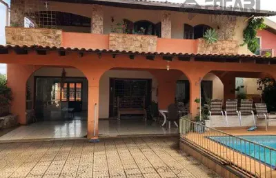 Casa com 1 quarto à venda na Rua Olavo Bilac, 199, Champagnat, Londrina