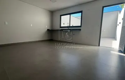 Sobrado à venda no bairro vila camilópolis com 3 suítes e 4 vagas - próximo ao parque pignatari.