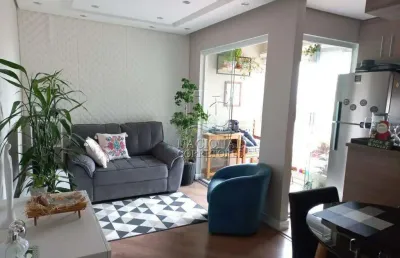 Apartamento com 2 dormitórios, 1 vaga, condomínio com lazer !