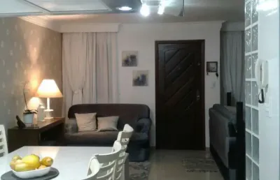 Excelente sobrado em condomínio com 03 dormitórios na vila bertioga!