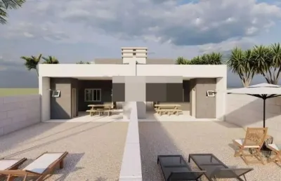 Vende se casa em alto padrão, nereidas, guaratuba/pr.