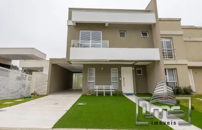 Sobrado duplex 3 quartos com suíte 2 vagas em condomínio fechado - santa candida