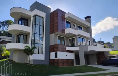 Magnífica residência de alto padrão no vale dos vinhedos