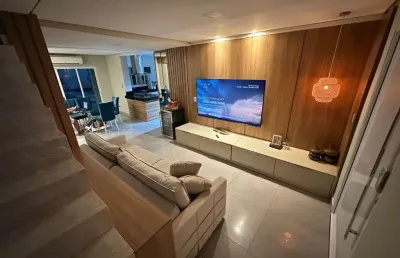 Sobrado em rua fechada com 318m² suíte master com 66m²,piscina alvenaria  sacada nos 3 quartos