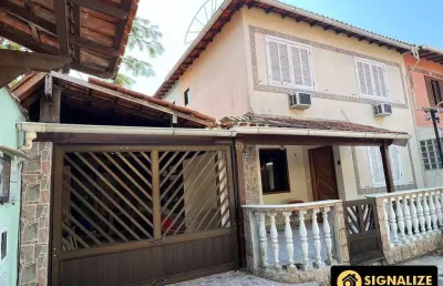 Casa em condomínio com 2 quartos, jardim caiçara - cabo frio/rj