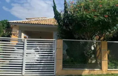 Encantadora casa à venda no condomínio dos pássaros,  cabo frio/rj