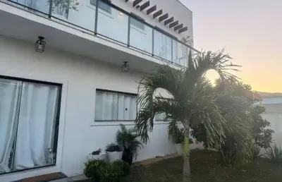 Conforto e lazer! lindíssima casa no condomínio dos pássaros - cabo frio/rj
