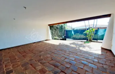Casa térrea comercial com 3 dormitórios próximo à av. caramuru.