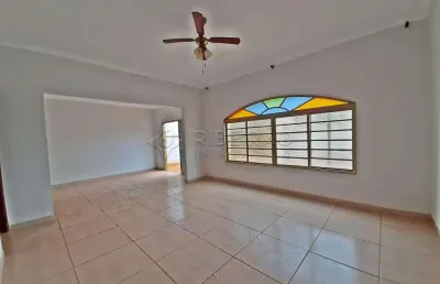 Sobrado comercial com 03 dormitórios à venda no vila seixas.
