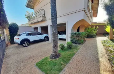 Sobrado no bairro jd. sumaré com 04 suites, piscina, churrasqueira, 04 vagas de garagem.
