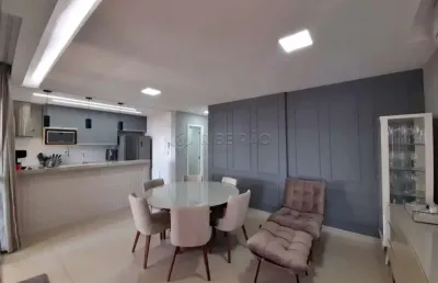 Apartamento com 02 suítes e 02 vagas no quinta da primavera.