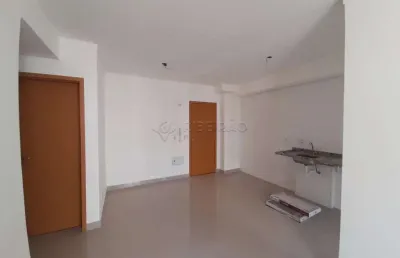 Apartamento no bairro jd. nova aliança com 02 dormitórios sendo 01 suite, sacada.