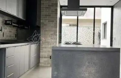 Casa térrea 03 dormitórios e piscina para venda no condomínio valência