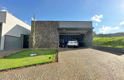 Casa térrea com piscina à venda em condomínio 03 suítes 04 vagas terras de santa martha