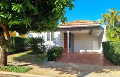 Casa térrea locação 3 suítes piscina condomínio colina do sabiá